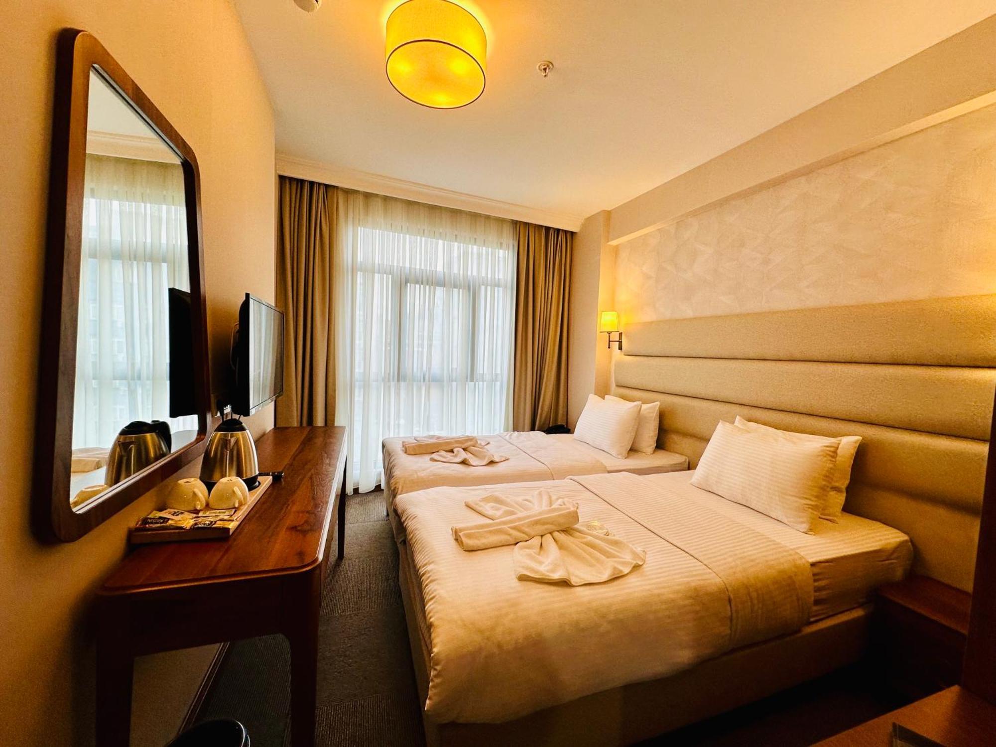 Istanbul Midpoint Hotel Dış mekan fotoğraf