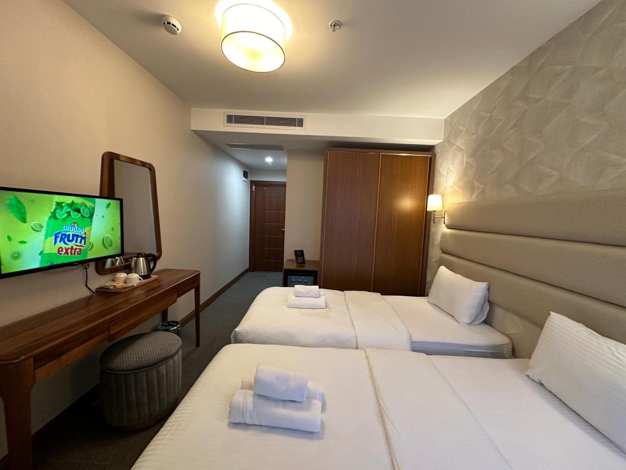 Istanbul Midpoint Hotel Dış mekan fotoğraf