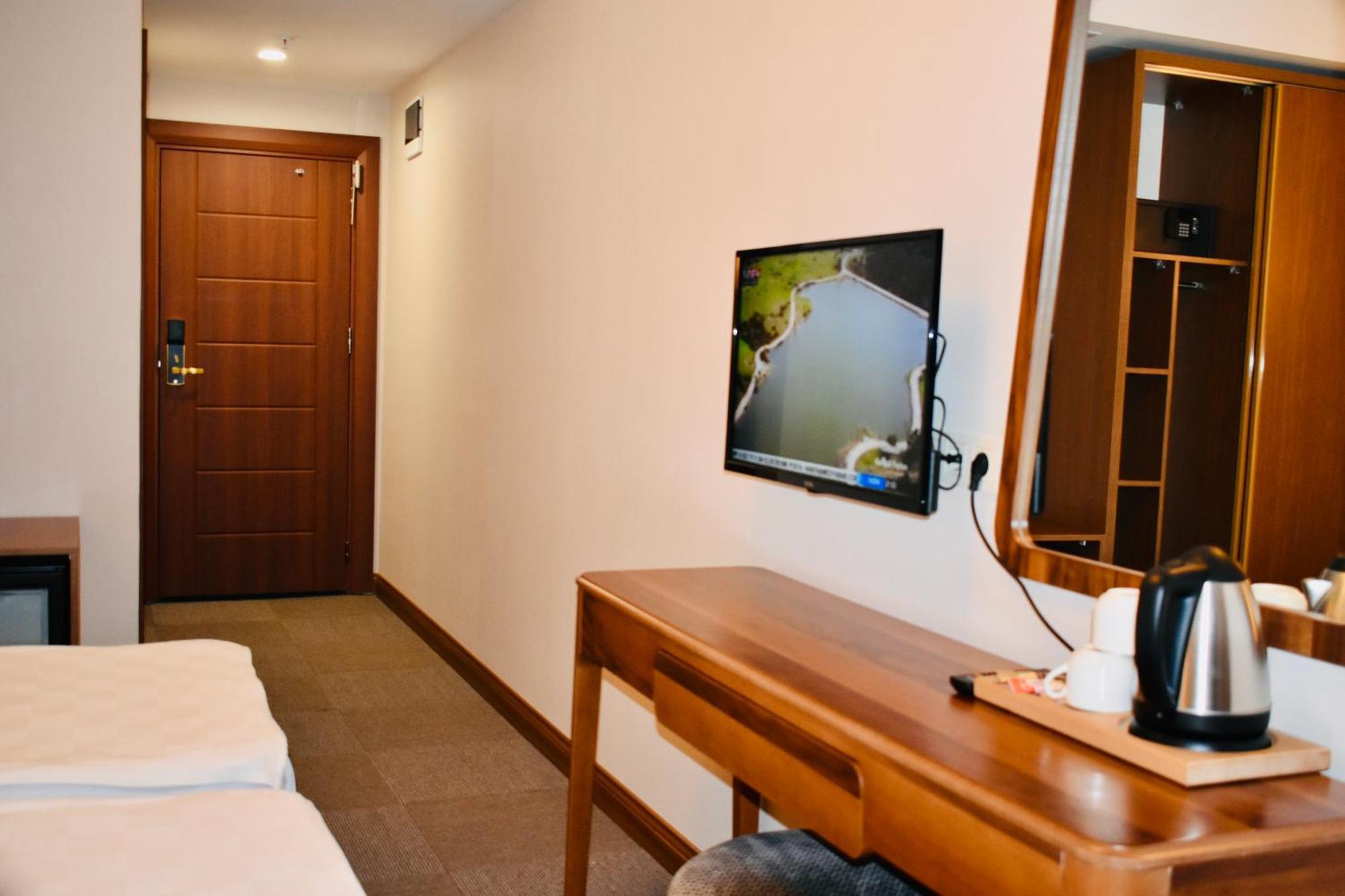 Istanbul Midpoint Hotel Dış mekan fotoğraf